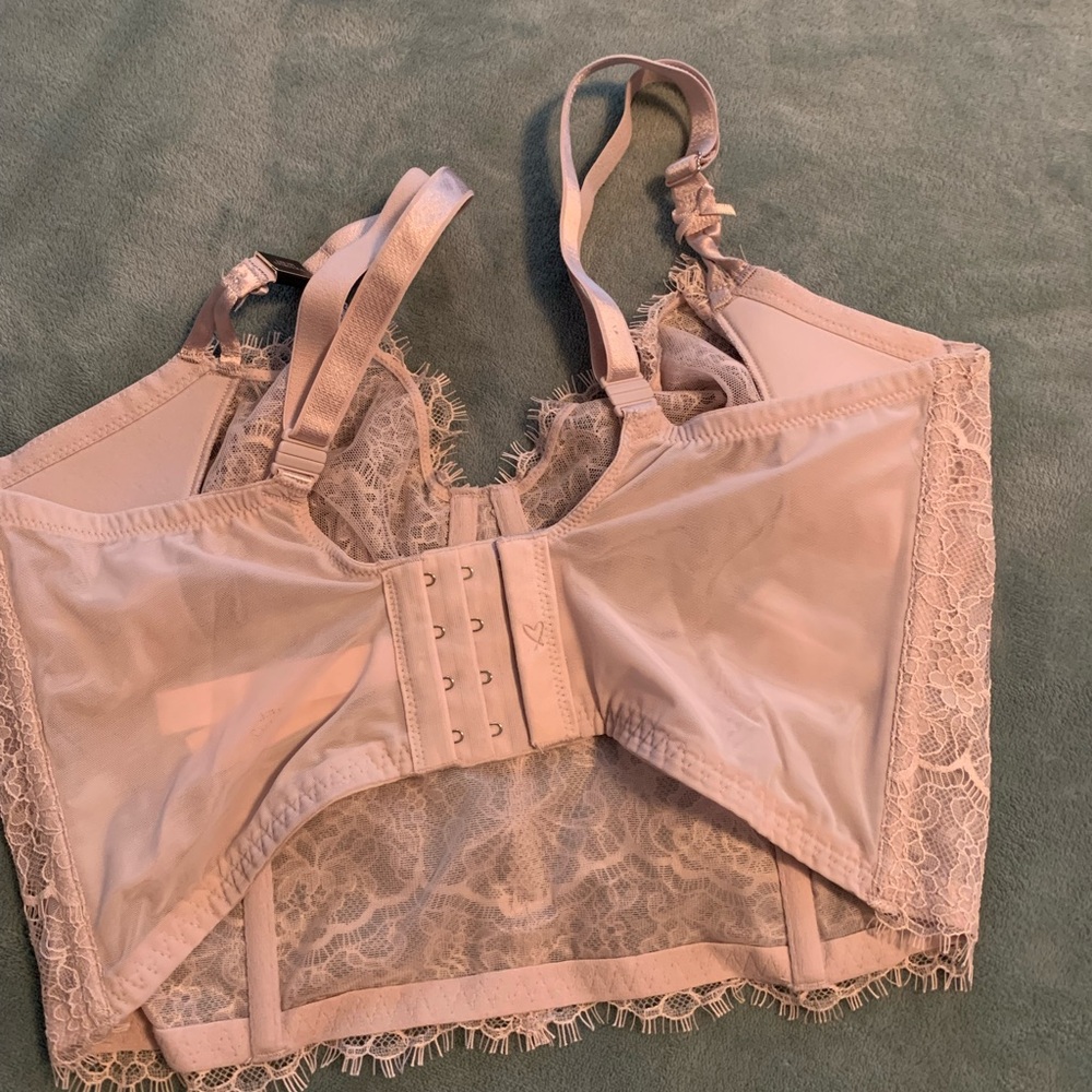Victoria Secrets bra - Picture 2 of 3